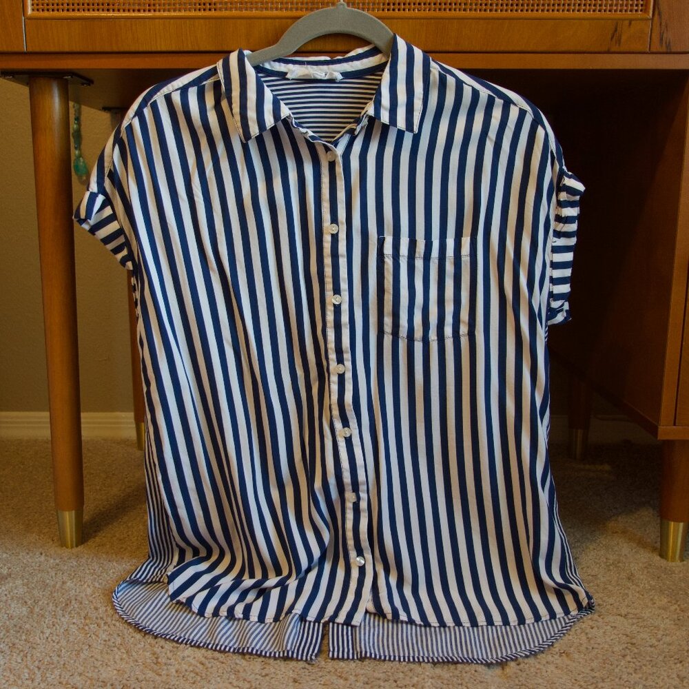 Jane & Delancey Striped Button Down Short Sleeve Blouse (Size M)